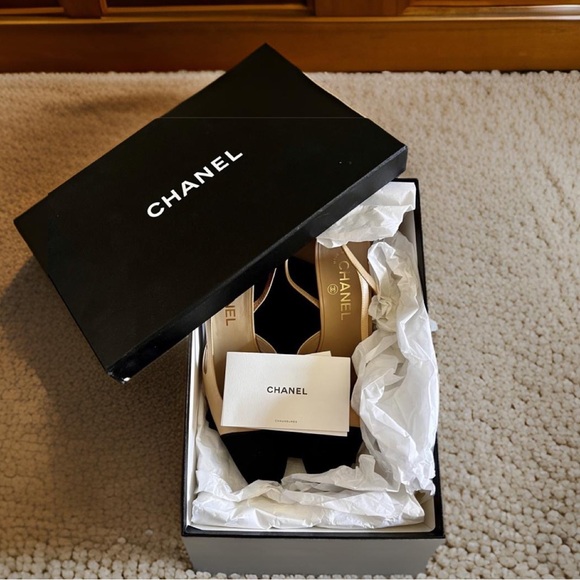 CHANEL LEATHER SLINGBACK PUMPS BEIGE/BLACK with original box etc - Picture 5 of 7